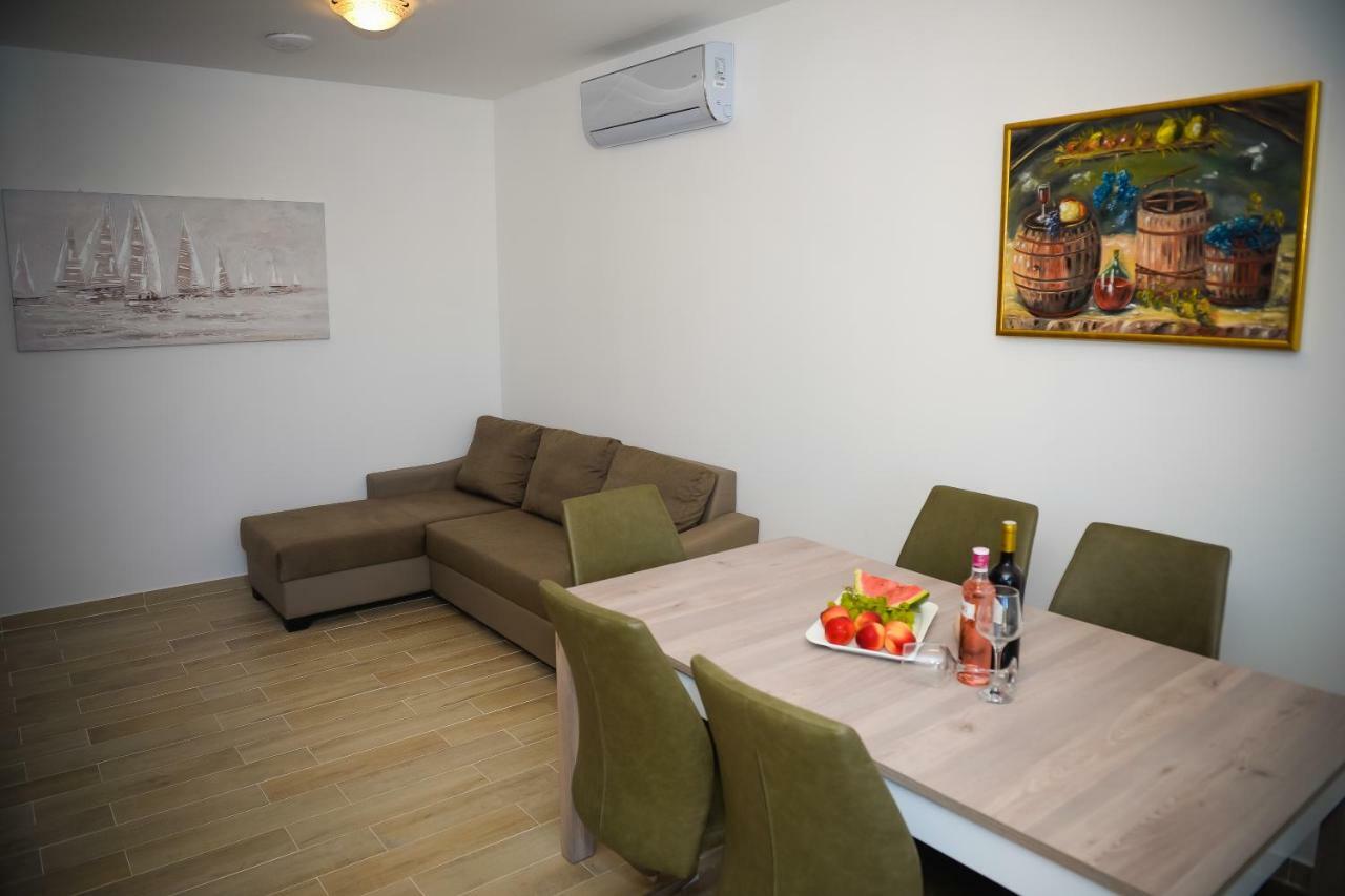 Apartment Markioli 波维尔亚 外观 照片